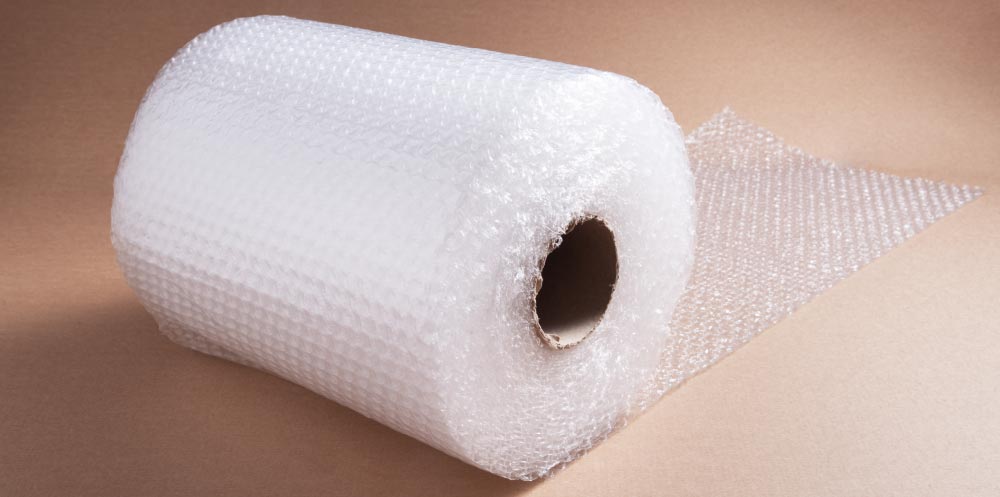 Bubble roll for protective packaging and cushioning